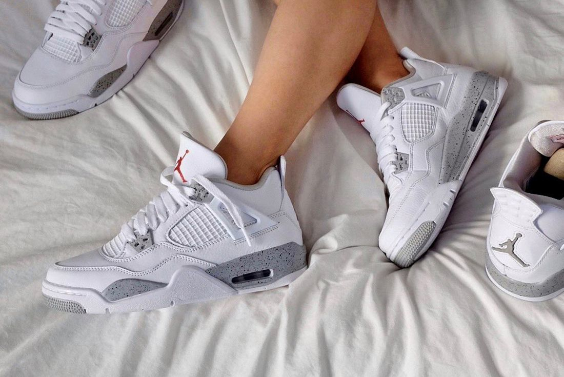 Air Jordan 4 White Oreo - On-feet