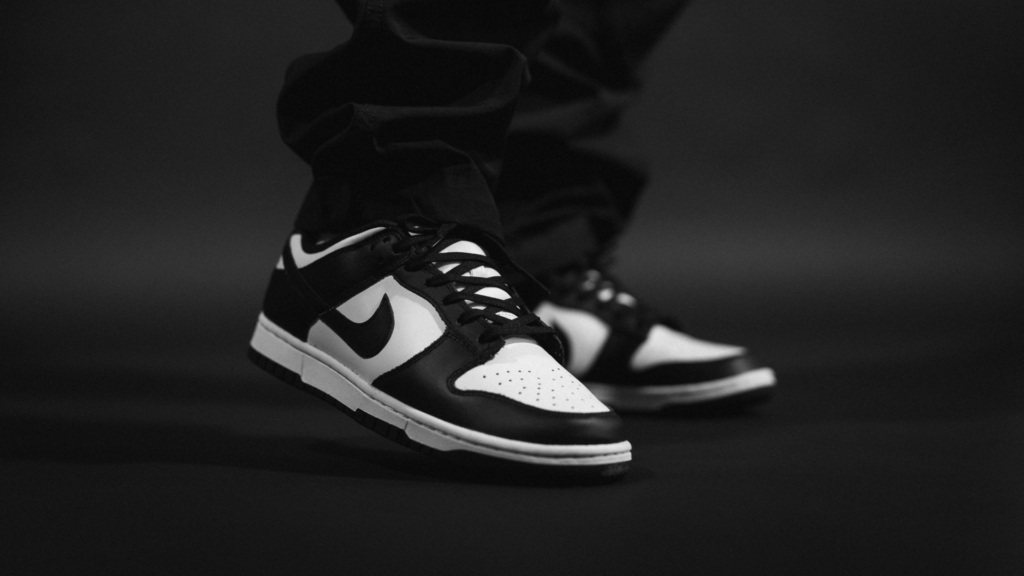 Nike Dunk Low Retro ‘’White Black’’ - ‘’Panda’’