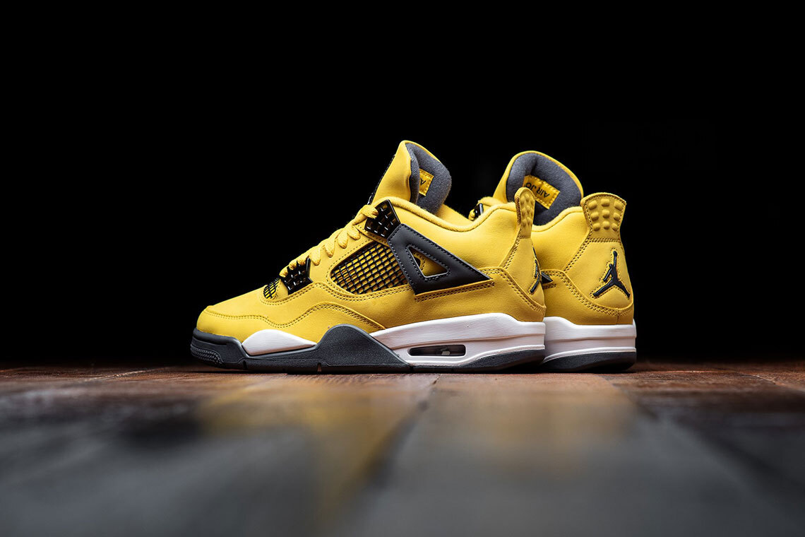 Air Jordan 4 Tour Yellow Lightning EMS