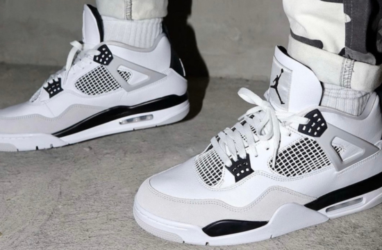 Air Jordan 4 ‘’Military Black’’